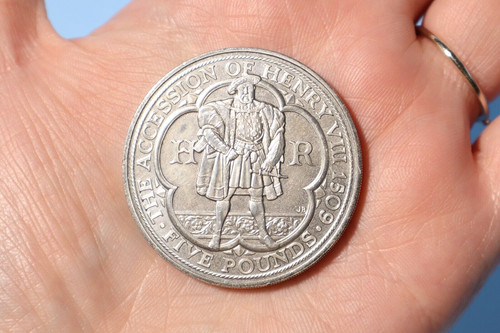 2009 five pounds coin - 2009,