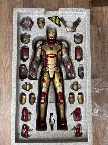 Hot toys mms197d02 marvel - toys, iron