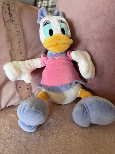 Disney store daisy duck - daisy,