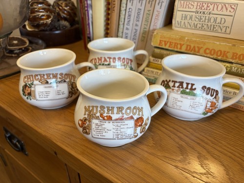 Four vintage soup bowls with - vintage,