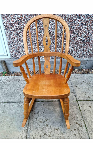 Windsor style child - style, wooden
