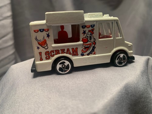 1983 hot wheels - hot,
