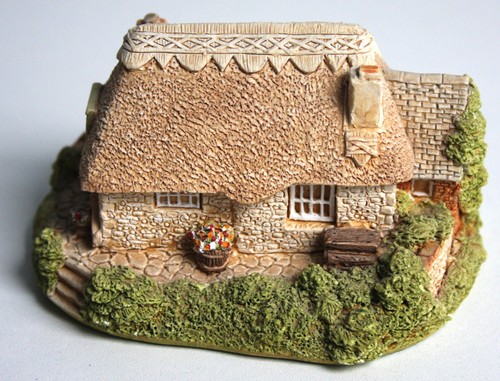 Lilliput lane miniature - lane,