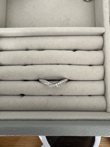 9ct white gold diamond ring - 9ct,