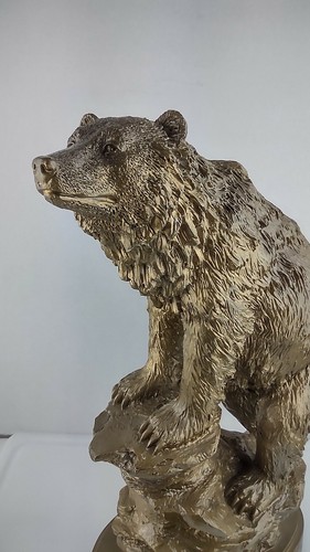 Logging cabin bear on - logging,