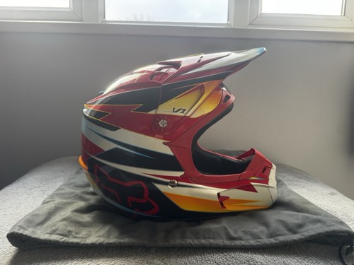 Fox motocross helmet - v1,