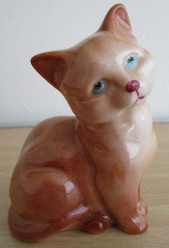 Vintage royal doulton figurine - vintage,