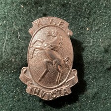 INVICTA - KENT VOLUNTEER FENCIBLES, CAP BADGE - K.V.F.   White metal. Af47