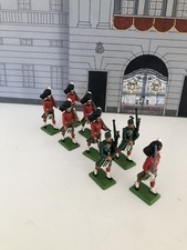 8 BRITAINS GORDON HIGHLANDERS SET 1