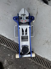 Blue Point (By Snap On) 2.5 tonne racing trolley jack aluminum SNX25ARJ