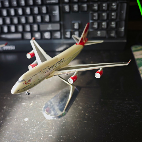 Virgin atlantic boeing 747 400 - virgin,