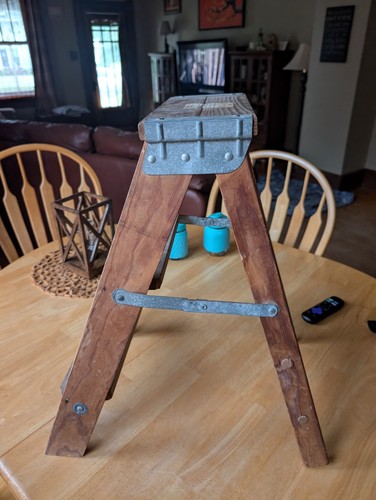 Vintage small wooden - small, step