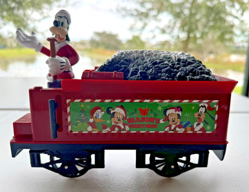 Disney christmas goofy coal - disney, goofy's