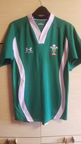 New wales medium green with - wales,