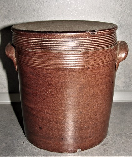 Old grease pot stoneware - old,