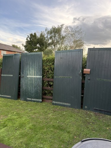 Wooden garage doors driveway - doors/,