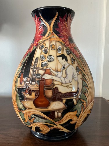 Moorcroft vase william work - vase,