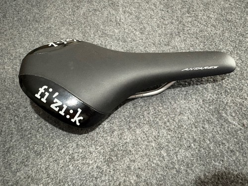 Fizik road bike - (fi'zi:k),
