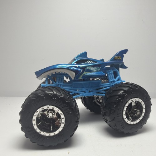 Hot wheels monster trucks - hot,
