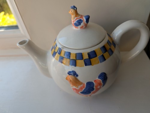 Teapot decorated with chickens - decorated,