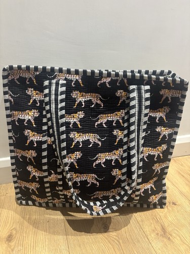 Black cotton animal tiger - black,