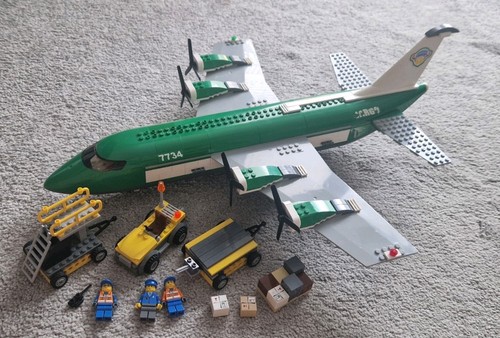 Lego city cargo - city, plane