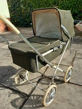 1960s Vintage Toy Pram.