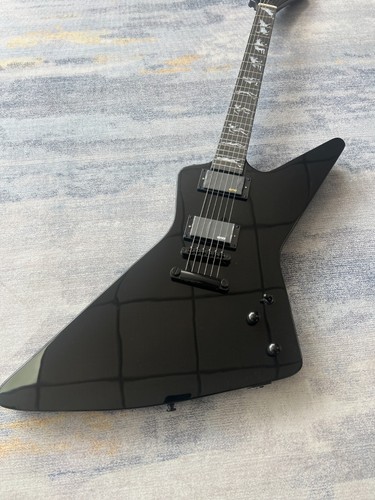Custom black explorer - custom,