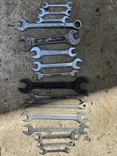 16 Mixed vintage spanners 