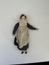 Antique SMALL HERTWIG NANKING