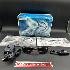 VT. 2005 Oakley RazrWire®