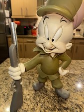 Elmer Fudd Looney Tunes Statue