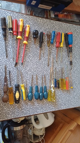 Large job lot screwdrivers - large,
