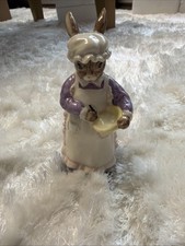 Beswick Mrs Rabbit Baking ECF7