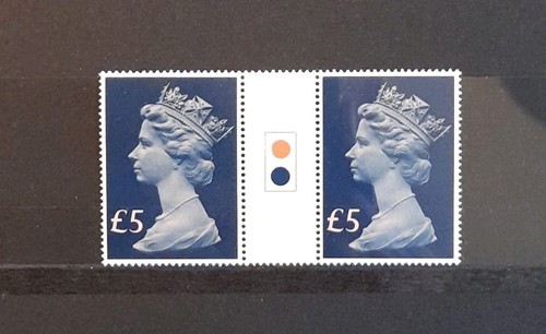 Qeii 1977 traffic light - gb, £5