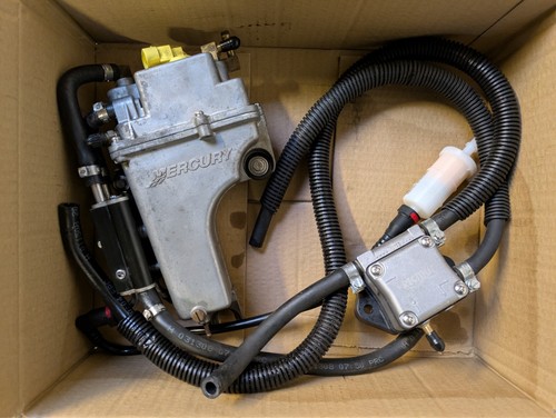 Outboard vapour separator - , tank
