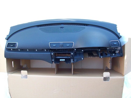 Passat dashboard black - vw,