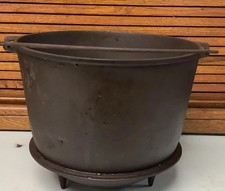 Antique Cast Iron 3 Leg  Pot