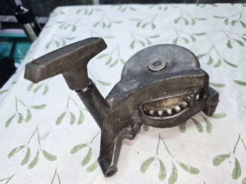 Vintage metal recoil - metal,