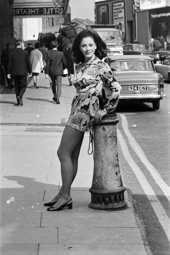 Linda thorson canadian actress - linda,
