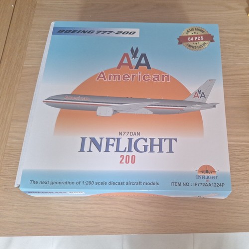 Inflight 200 american - 200, 777-200
