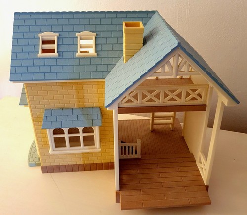 Sylvanian families blue roof - blue,