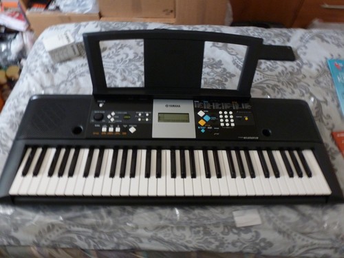 Yamaha ypt 220 digital 61 - ypt-220,