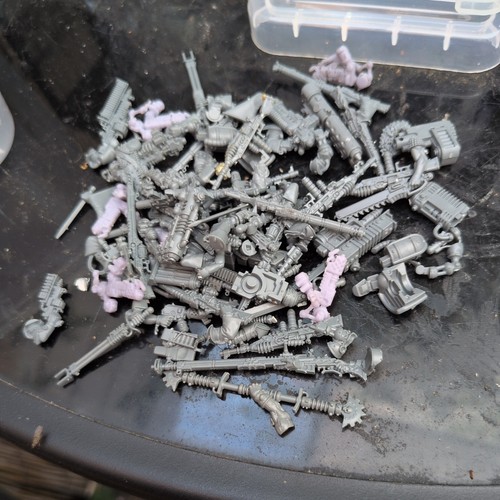 Adeptus mechanicus weapons - ,