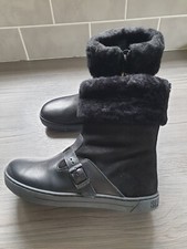 BNIB - BIRKENSTOCK BLACK