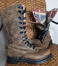Triumph Aimilita Dr. Martens brown 1914 leather union jack boots Size 5
