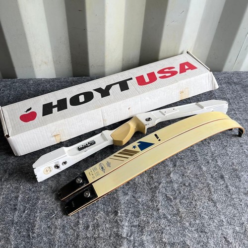 Hoyt right handed - hoyt, archery