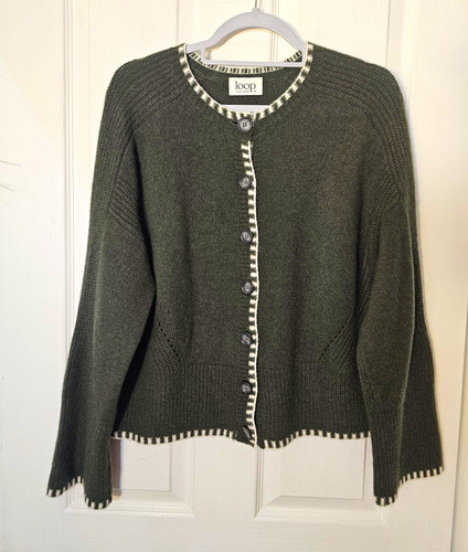 Loop 100 cashmere button - loop.,