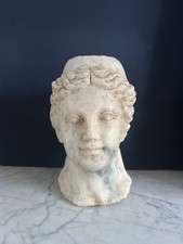 19TH CENTURY ROMAN MARBLE HEAD