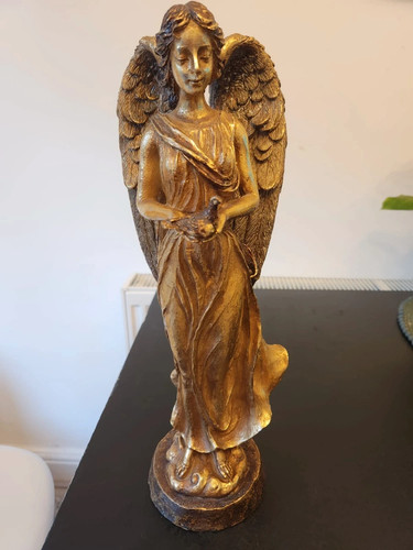 Large gold angel holding dove - gold,